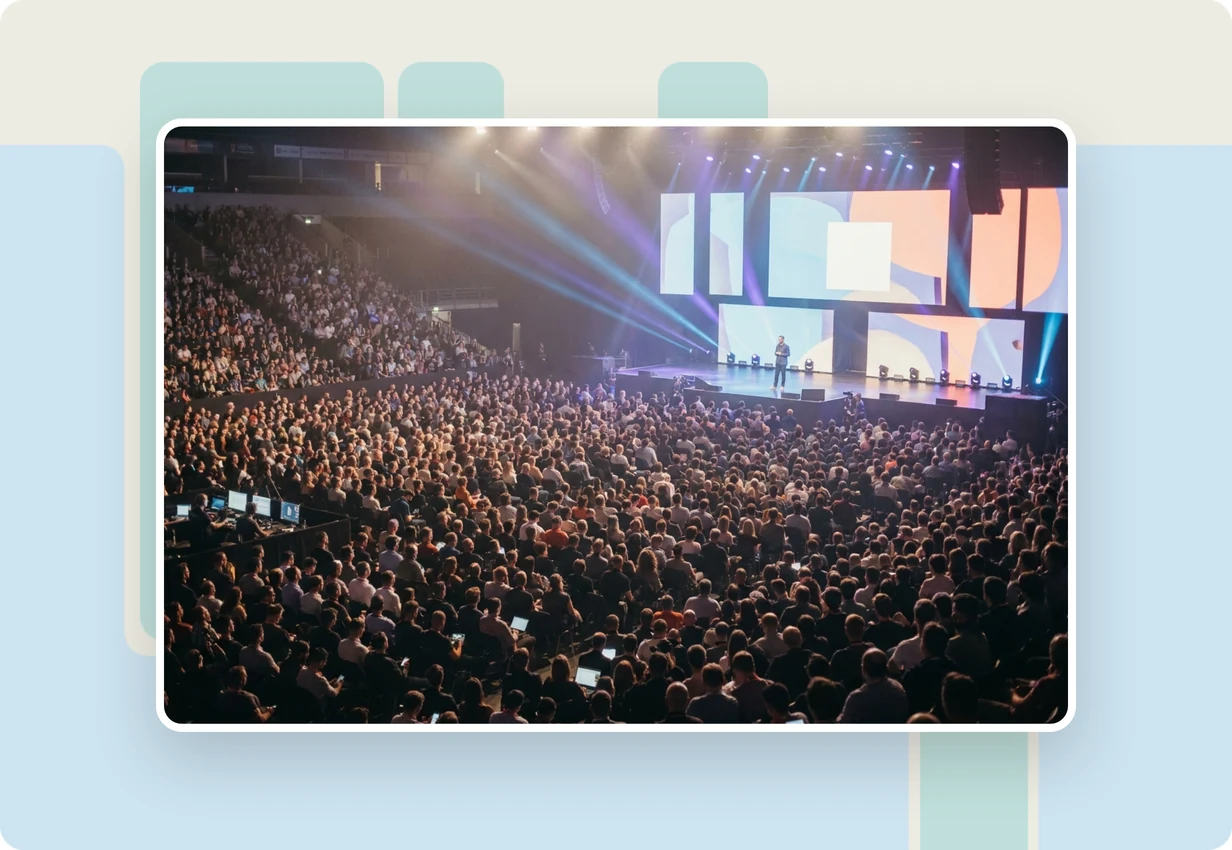 alugha at WOLVES SUMMIT 2015: a startup team pitching to investors at a tech matchmaking summit in Poland